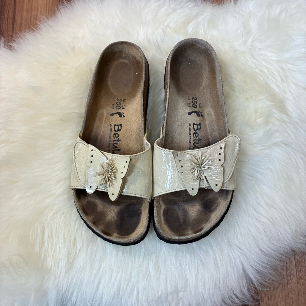 Birkenstock Betula Beige Butterfly Leather Sandals • Size 39